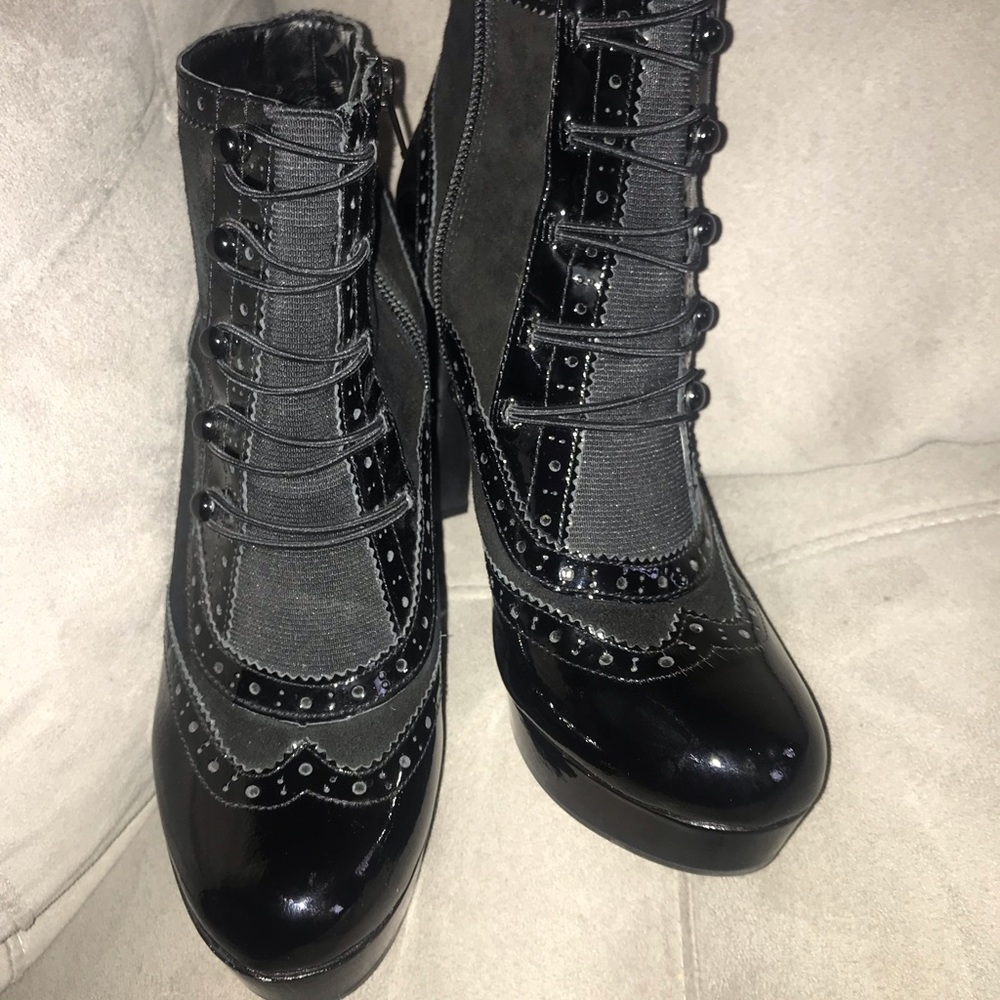 Gianni Bini black patent leather boots - Picture 3 of 9